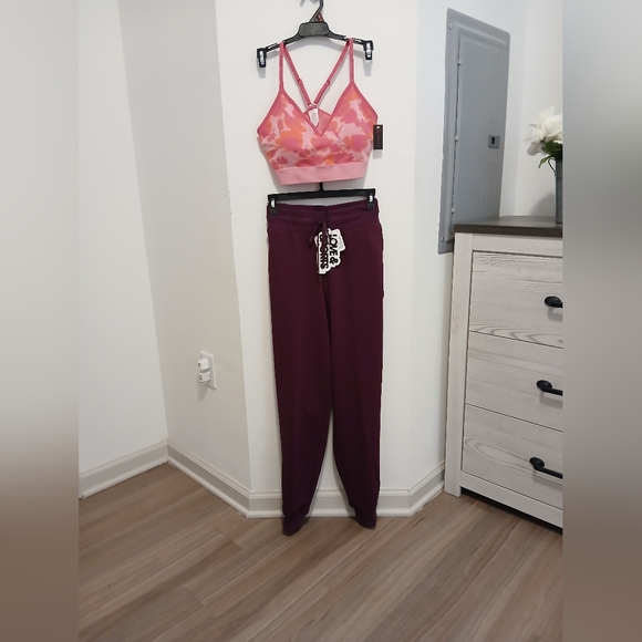 No boundaries Large and LOVE and Sports Small - Picture 3 of 5